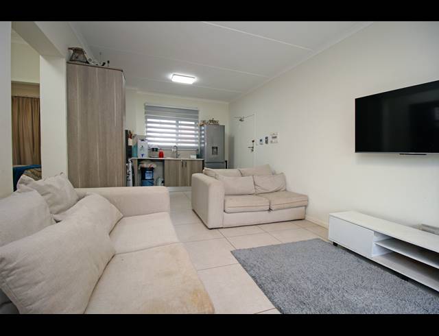 2 BEDROOM APARTMENT FOR SALE IN NORTHGATE